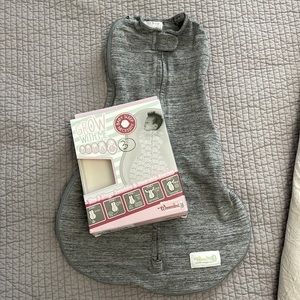 Woombie | Grow with Me swaddle